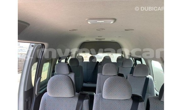Buy Import Toyota Hiace White Car in Import - Dubai in Ayeyarwady Buy Import Toyota Hiace White Car in Import - Dubai in Ayeyarwady