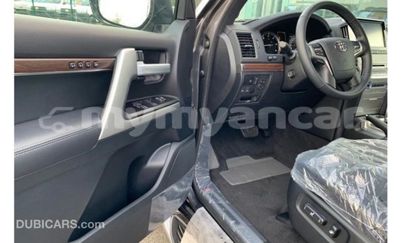 Buy Import Toyota Land Cruiser Other Car in Import - Dubai in Ayeyarwady Buy Import Toyota Land Cruiser Other Car in Import - Dubai in Ayeyarwady
