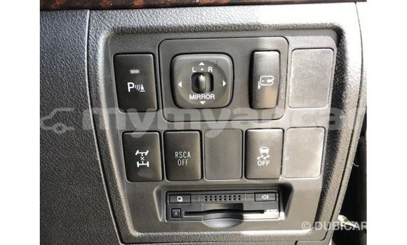 သွင်းကုန် Toyota Land Cruiser Black ကား Import - Dubai Ayeyarwady သွင်းကုန် Toyota Land Cruiser Black ကား Import - Dubai Ayeyarwady