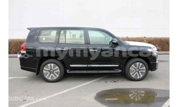 Buy Import Toyota Land Cruiser Black Car in Import - Dubai in Ayeyarwady Buy Import Toyota Land Cruiser Black Car in Import - Dubai in Ayeyarwady