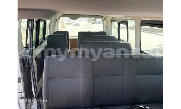 Buy Import Toyota Hiace White Car in Import - Dubai in Ayeyarwady Buy Import Toyota Hiace White Car in Import - Dubai in Ayeyarwady