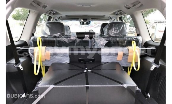 သွင်းကုန် Toyota Prado Blue ကား Import - Dubai Ayeyarwady သွင်းကုန် Toyota Prado Blue ကား Import - Dubai Ayeyarwady