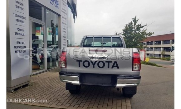 Buy Import Toyota Hilux Brown Car in Import - Dubai in Ayeyarwady Buy Import Toyota Hilux Brown Car in Import - Dubai in Ayeyarwady