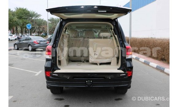 Buy Import Toyota Land Cruiser Black Car in Import - Dubai in Ayeyarwady Buy Import Toyota Land Cruiser Black Car in Import - Dubai in Ayeyarwady