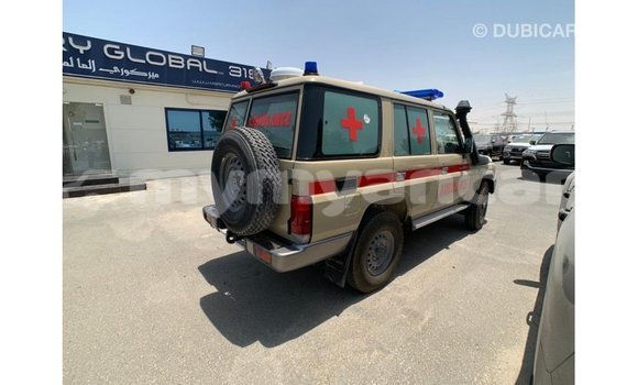 Buy Import Toyota Land Cruiser Beige Car in Import - Dubai in Ayeyarwady Buy Import Toyota Land Cruiser Beige Car in Import - Dubai in Ayeyarwady