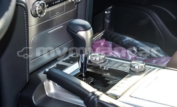 Buy Import Toyota Land Cruiser White Car in Import - Dubai in Ayeyarwady Buy Import Toyota Land Cruiser White Car in Import - Dubai in Ayeyarwady