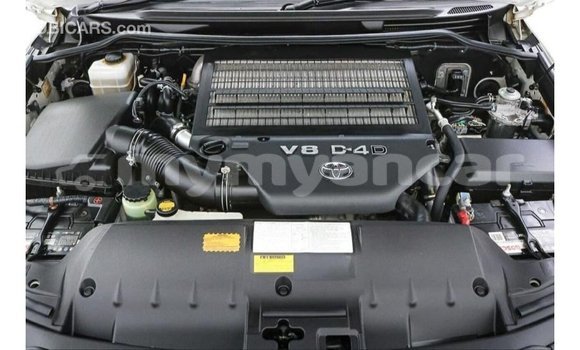 Acheter Import Voiture Toyota Land Cruiser Blanc à Import - Dubai, #<Region:0x000000000c5121b8> Acheter Import Voiture Toyota Land Cruiser Blanc à Import - Dubai, #<Region:0x000000000c5121b8>