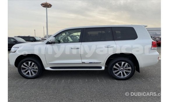 Buy Import Toyota Land Cruiser White Car in Import - Dubai in Ayeyarwady Buy Import Toyota Land Cruiser White Car in Import - Dubai in Ayeyarwady