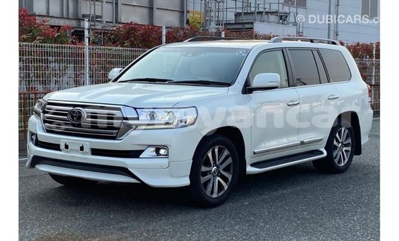 Acheter Import Voiture Toyota Land Cruiser Blanc à Import - Dubai, #<Region:0x000000000c5121b8> Acheter Import Voiture Toyota Land Cruiser Blanc à Import - Dubai, #<Region:0x000000000c5121b8>