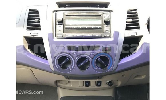 သွင်းကုန် Toyota Hilux Other ကား Import - Dubai Ayeyarwady သွင်းကုန် Toyota Hilux Other ကား Import - Dubai Ayeyarwady