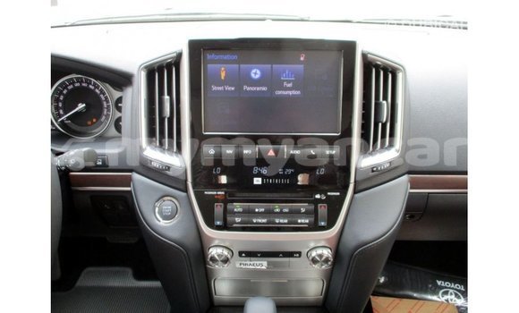 Buy Import Toyota Land Cruiser Black Car in Import - Dubai in Ayeyarwady Buy Import Toyota Land Cruiser Black Car in Import - Dubai in Ayeyarwady