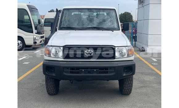 Buy Import Toyota Land Cruiser White Car in Import - Dubai in Ayeyarwady Buy Import Toyota Land Cruiser White Car in Import - Dubai in Ayeyarwady