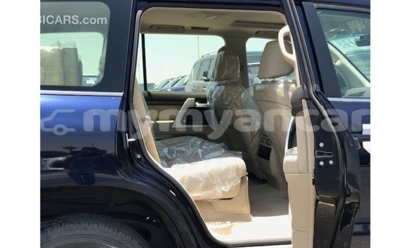 သွင်းကုန် Toyota Land Cruiser Blue ကား Import - Dubai Ayeyarwady သွင်းကုန် Toyota Land Cruiser Blue ကား Import - Dubai Ayeyarwady