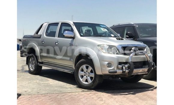 Buy Import Toyota Hilux Other Car in Import - Dubai in Ayeyarwady Buy Import Toyota Hilux Other Car in Import - Dubai in Ayeyarwady