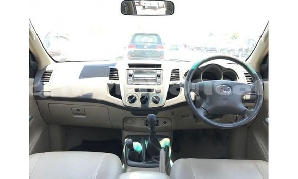 Buy Import Toyota Hilux Other Car in Import - Dubai in Ayeyarwady Buy Import Toyota Hilux Other Car in Import - Dubai in Ayeyarwady