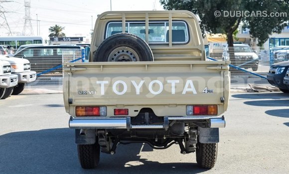 Buy Import Toyota Land Cruiser Beige Car in Import - Dubai in Ayeyarwady Buy Import Toyota Land Cruiser Beige Car in Import - Dubai in Ayeyarwady
