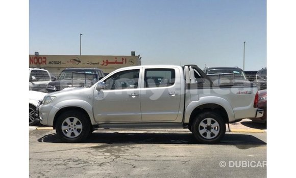 Buy Import Toyota Hilux Other Car in Import - Dubai in Ayeyarwady Buy Import Toyota Hilux Other Car in Import - Dubai in Ayeyarwady