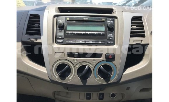 Buy Import Toyota Hilux Other Car in Import - Dubai in Ayeyarwady Buy Import Toyota Hilux Other Car in Import - Dubai in Ayeyarwady