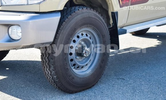 Buy Import Toyota Land Cruiser Beige Car in Import - Dubai in Ayeyarwady Buy Import Toyota Land Cruiser Beige Car in Import - Dubai in Ayeyarwady