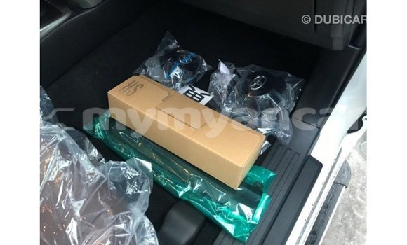 Buy Import Toyota 4Runner White Car in Import - Dubai in Ayeyarwady Buy Import Toyota 4Runner White Car in Import - Dubai in Ayeyarwady