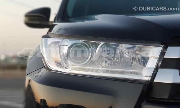 သွင်းကုန် Toyota Highlander Black ကား Import - Dubai Ayeyarwady သွင်းကုန် Toyota Highlander Black ကား Import - Dubai Ayeyarwady
