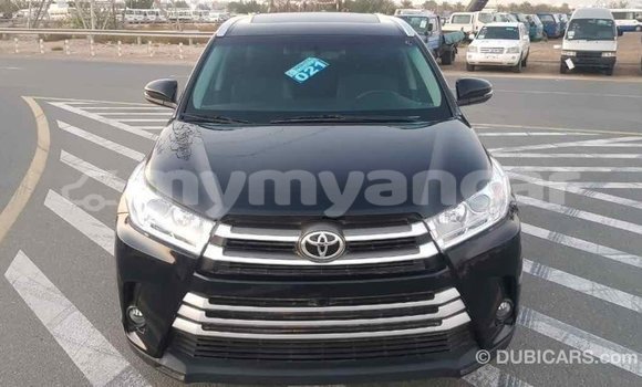 သွင်းကုန် Toyota Highlander Black ကား Import - Dubai Ayeyarwady သွင်းကုန် Toyota Highlander Black ကား Import - Dubai Ayeyarwady