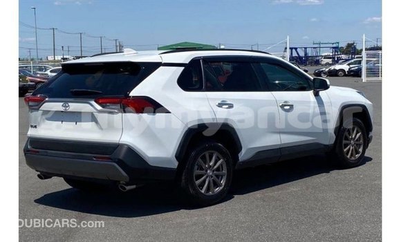 သွင်းကုန် Toyota 4Runner White ကား Import - Dubai Ayeyarwady သွင်းကုန် Toyota 4Runner White ကား Import - Dubai Ayeyarwady