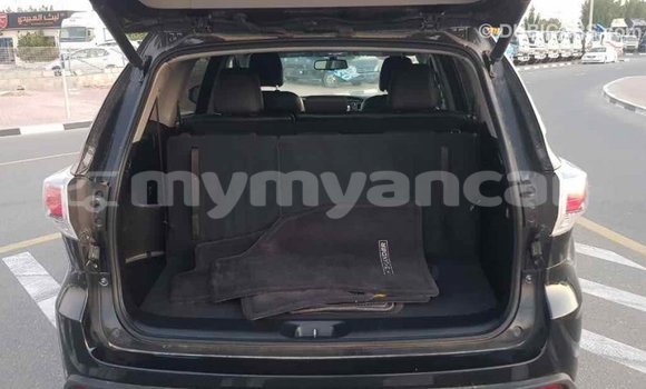 သွင်းကုန် Toyota Highlander Black ကား Import - Dubai Ayeyarwady သွင်းကုန် Toyota Highlander Black ကား Import - Dubai Ayeyarwady