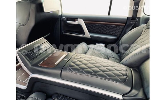 Buy Import Toyota Land Cruiser Black Car in Import - Dubai in Ayeyarwady Buy Import Toyota Land Cruiser Black Car in Import - Dubai in Ayeyarwady