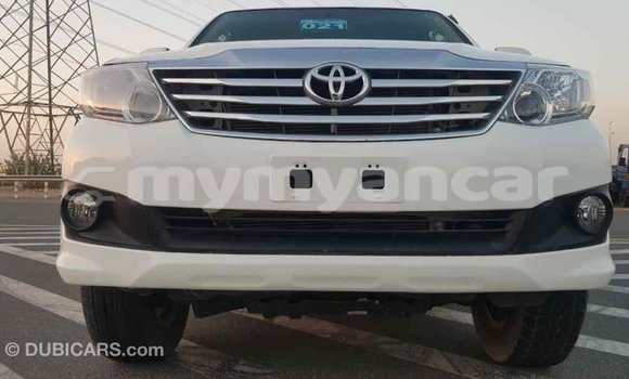 Acheter Import Voiture Toyota Fortuner Blanc à Import - Dubai, #<Region:0x000000000c5121b8> Acheter Import Voiture Toyota Fortuner Blanc à Import - Dubai, #<Region:0x000000000c5121b8>