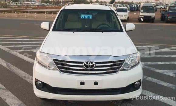 Acheter Import Voiture Toyota Fortuner Blanc à Import - Dubai, #<Region:0x000000000c5121b8> Acheter Import Voiture Toyota Fortuner Blanc à Import - Dubai, #<Region:0x000000000c5121b8>