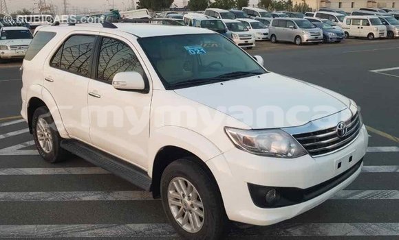 Acheter Import Voiture Toyota Fortuner Blanc à Import - Dubai, #<Region:0x000000000c5121b8> Acheter Import Voiture Toyota Fortuner Blanc à Import - Dubai, #<Region:0x000000000c5121b8>