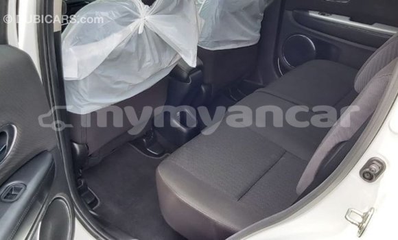 Buy Import Honda C White Bike in Import - Dubai in Ayeyarwady Buy Import Honda C White Bike in Import - Dubai in Ayeyarwady