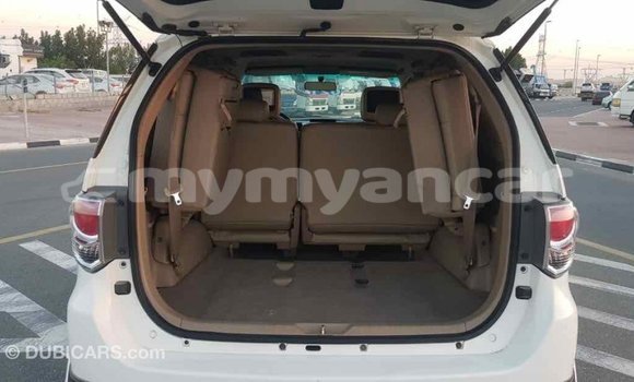 Acheter Import Voiture Toyota Fortuner Blanc à Import - Dubai, #<Region:0x000000000c5121b8> Acheter Import Voiture Toyota Fortuner Blanc à Import - Dubai, #<Region:0x000000000c5121b8>