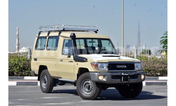 Buy Import Toyota Land Cruiser Beige Car in Import - Dubai in Ayeyarwady Buy Import Toyota Land Cruiser Beige Car in Import - Dubai in Ayeyarwady