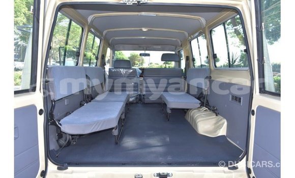 Buy Import Toyota Land Cruiser Beige Car in Import - Dubai in Ayeyarwady Buy Import Toyota Land Cruiser Beige Car in Import - Dubai in Ayeyarwady