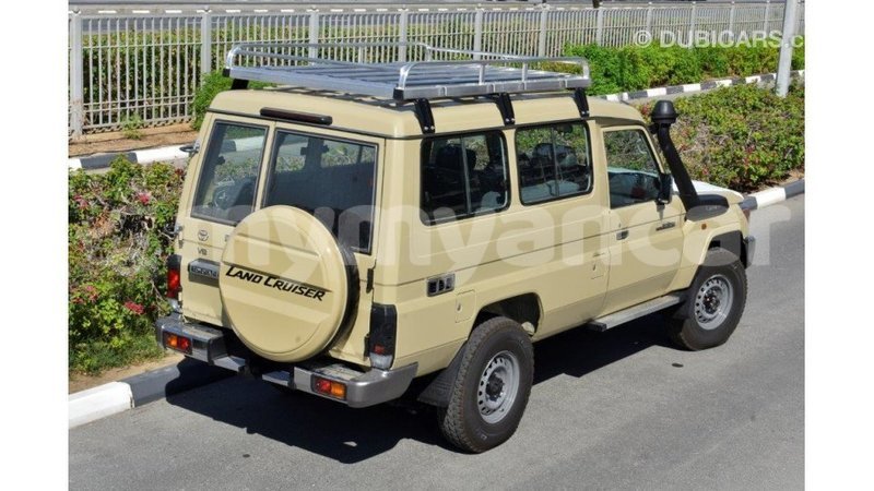 Big with watermark toyota land cruiser ayeyarwady import dubai 3213