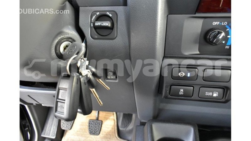 Big with watermark toyota land cruiser ayeyarwady import dubai 3214