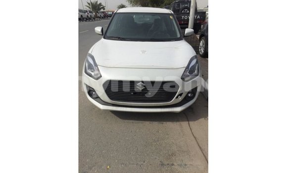 Acheter Import Voiture Suzuki Swift Blanc à Import - Dubai, #<Region:0x000000000c5121b8>