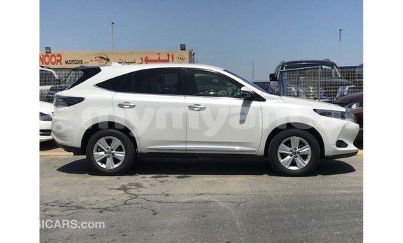 သွင်းကုန် Toyota Harrier White ကား Import - Dubai Ayeyarwady သွင်းကုန် Toyota Harrier White ကား Import - Dubai Ayeyarwady