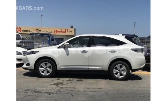 သွင်းကုန် Toyota Harrier White ကား Import - Dubai Ayeyarwady သွင်းကုန် Toyota Harrier White ကား Import - Dubai Ayeyarwady