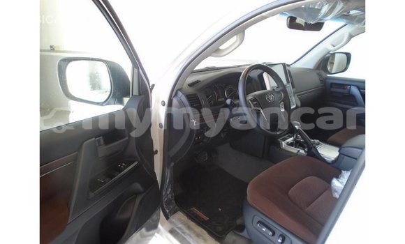 Buy Import Toyota Land Cruiser Other Car in Import - Dubai in Ayeyarwady Buy Import Toyota Land Cruiser Other Car in Import - Dubai in Ayeyarwady