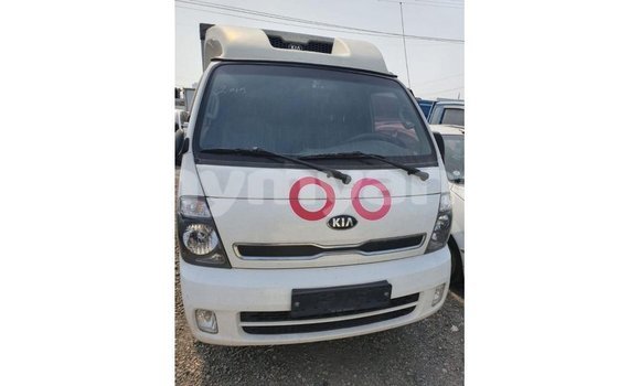 သွင်းကုန် Kia Rio White ကား Import - Dubai Ayeyarwady သွင်းကုန် Kia Rio White ကား Import - Dubai Ayeyarwady