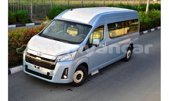 သွင်းကုန် Toyota Hiace Blue ကား Import - Dubai Ayeyarwady သွင်းကုန် Toyota Hiace Blue ကား Import - Dubai Ayeyarwady