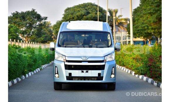 သွင်းကုန် Toyota Hiace Blue ကား Import - Dubai Ayeyarwady သွင်းကုန် Toyota Hiace Blue ကား Import - Dubai Ayeyarwady