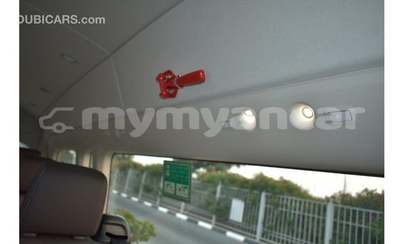 သွင်းကုန် Toyota Hiace Blue ကား Import - Dubai Ayeyarwady သွင်းကုန် Toyota Hiace Blue ကား Import - Dubai Ayeyarwady