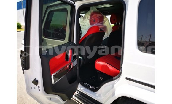 Buy Import Mercedes-Benz 190 (W201) White Car in Import - Dubai in Ayeyarwady Buy Import Mercedes-Benz 190 (W201) White Car in Import - Dubai in Ayeyarwady