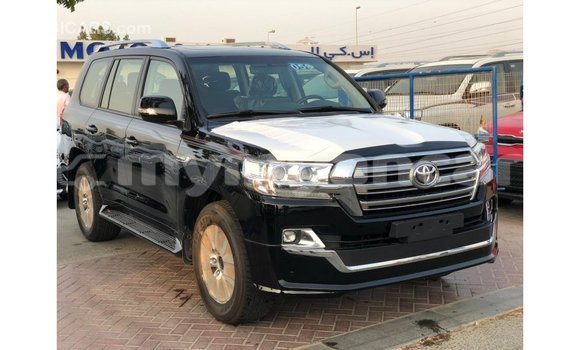 သွင်းကုန် Toyota Land Cruiser Black ကား Import - Dubai Ayeyarwady သွင်းကုန် Toyota Land Cruiser Black ကား Import - Dubai Ayeyarwady
