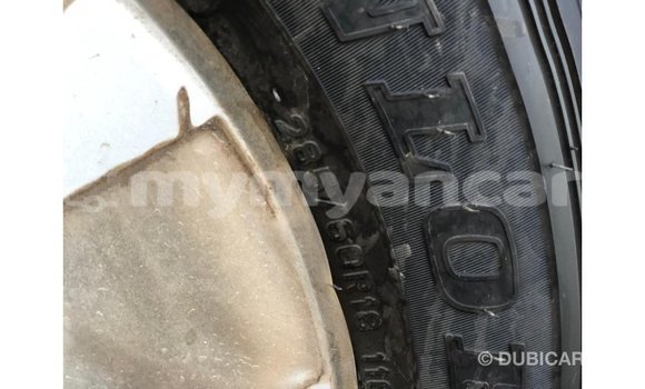 သွင်းကုန် Toyota Land Cruiser Black ကား Import - Dubai Ayeyarwady သွင်းကုန် Toyota Land Cruiser Black ကား Import - Dubai Ayeyarwady