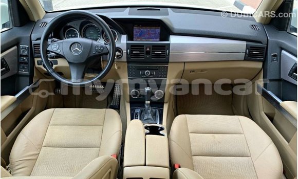 Buy Import Mercedes-Benz 190 (W201) White Car in Import - Dubai in Ayeyarwady Buy Import Mercedes-Benz 190 (W201) White Car in Import - Dubai in Ayeyarwady